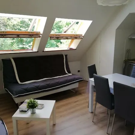 De Luchon Apartment *